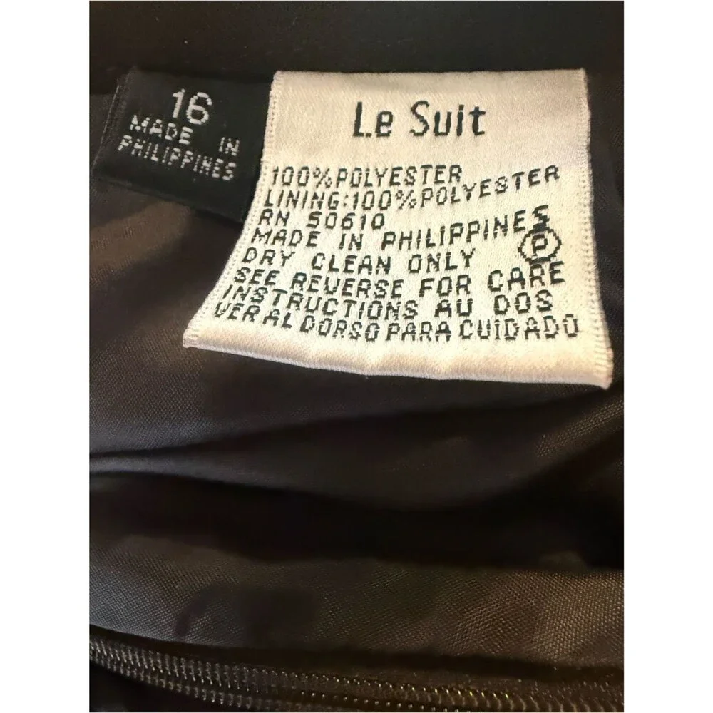Le Suit Skirt Suit Woman's Size 16 Brown 2-Piece Set Blazer & Skirt